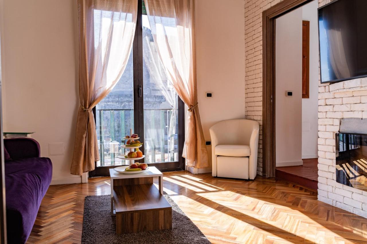 Bed and Breakfast Covo Degli Angioini Napoli Esterno foto