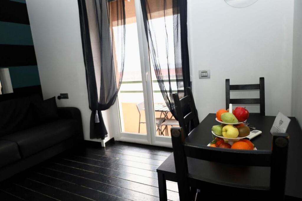 Bed and Breakfast Covo Degli Angioini Napoli Esterno foto