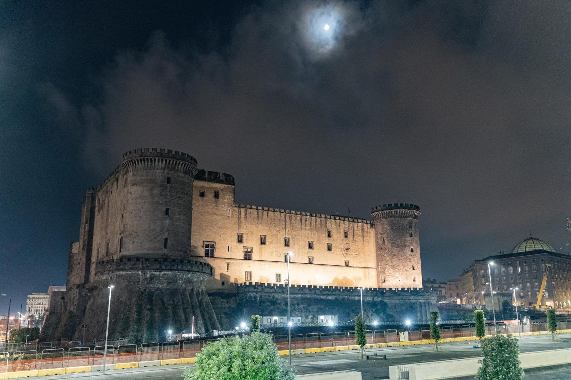 Bed and Breakfast Covo Degli Angioini Napoli Esterno foto