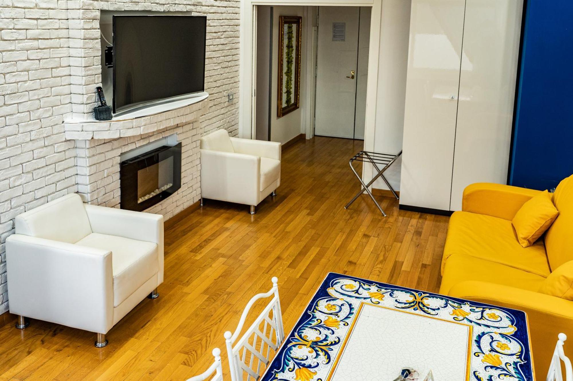 Bed and Breakfast Covo Degli Angioini Napoli Esterno foto
