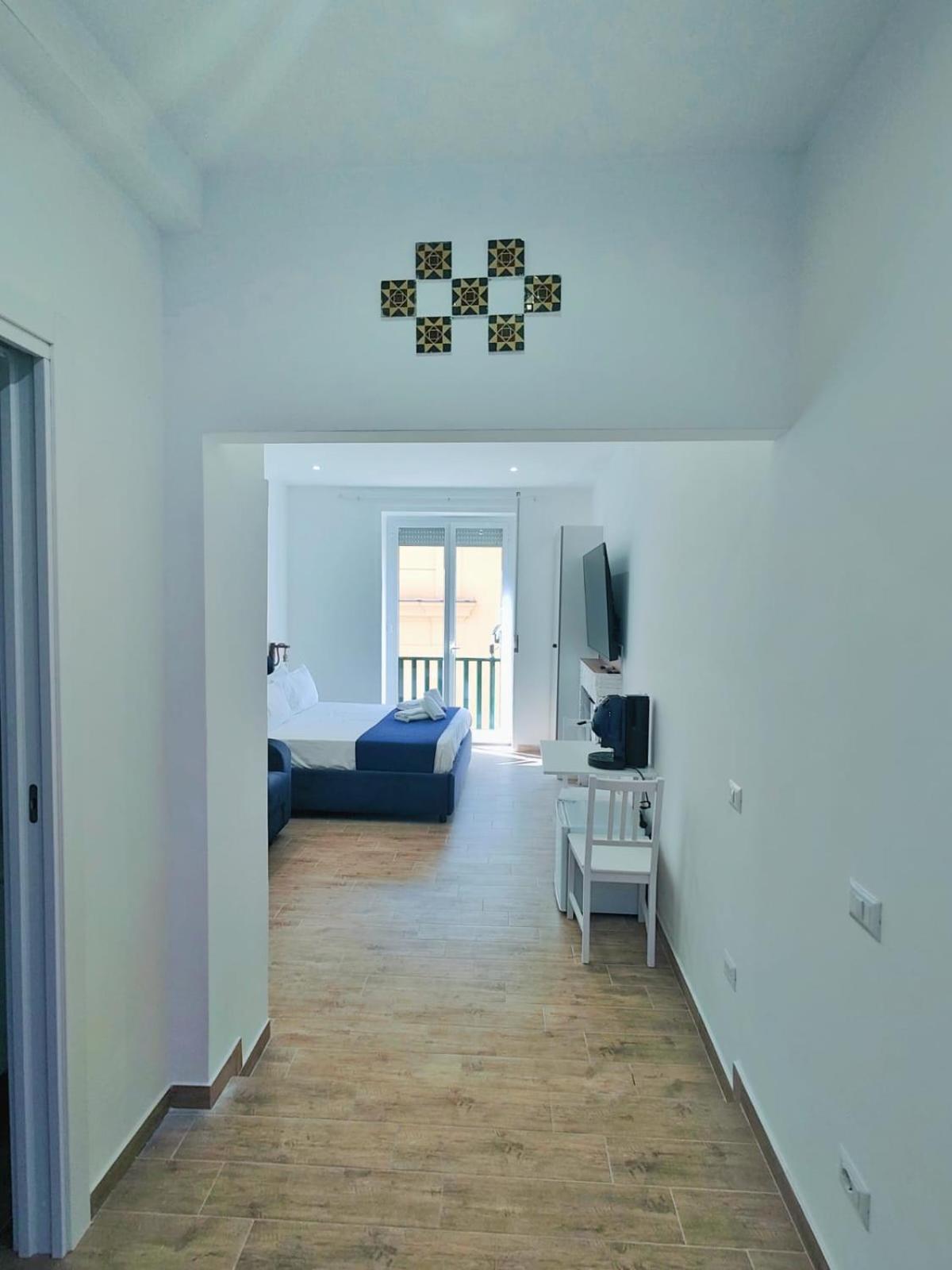 Bed and Breakfast Covo Degli Angioini Napoli Esterno foto
