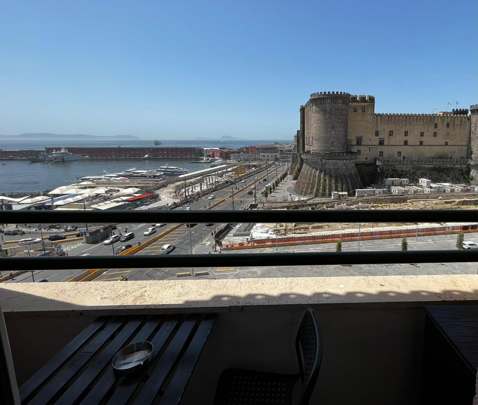Bed and Breakfast Covo Degli Angioini Napoli Esterno foto