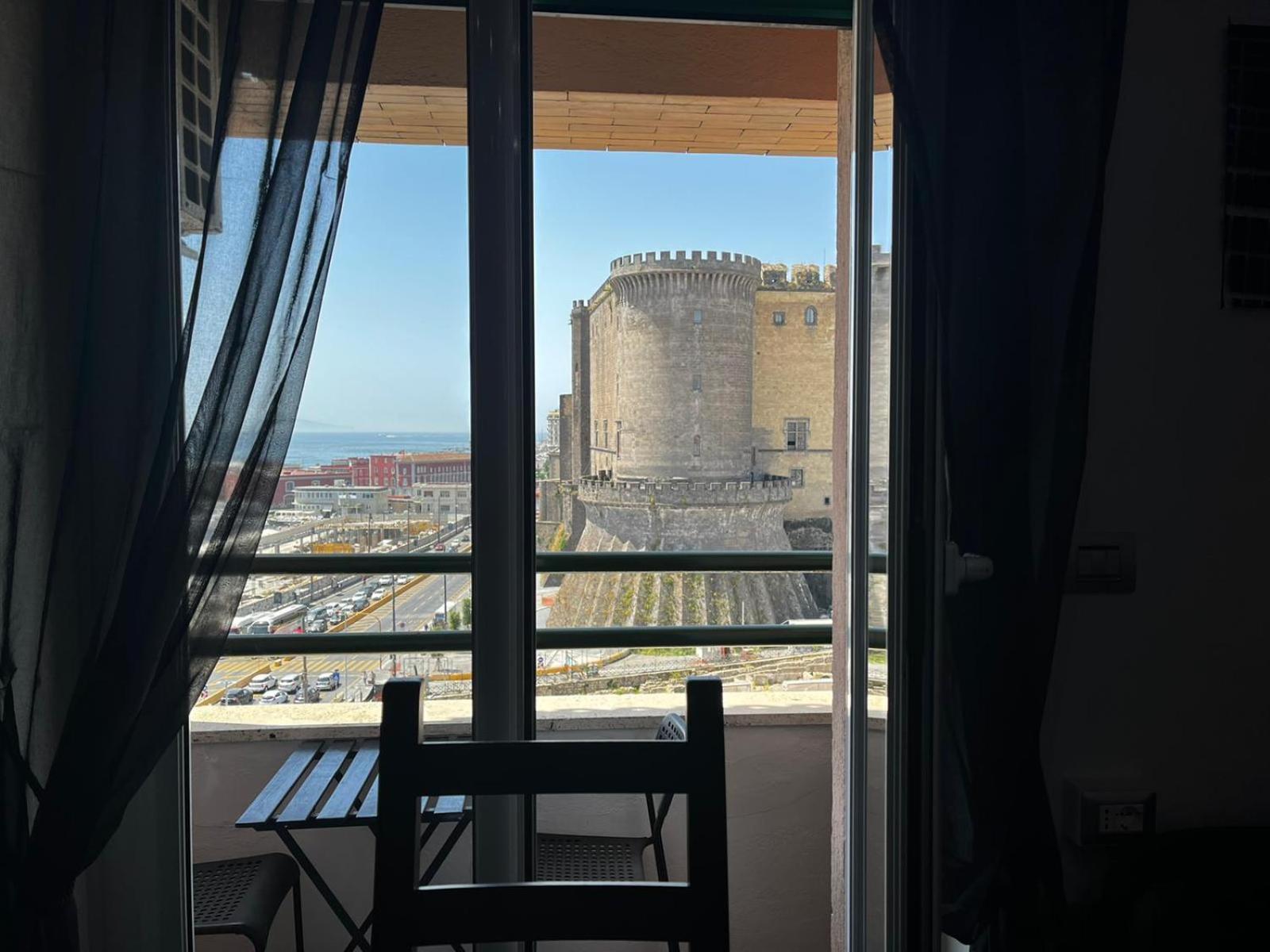 Bed and Breakfast Covo Degli Angioini Napoli Esterno foto