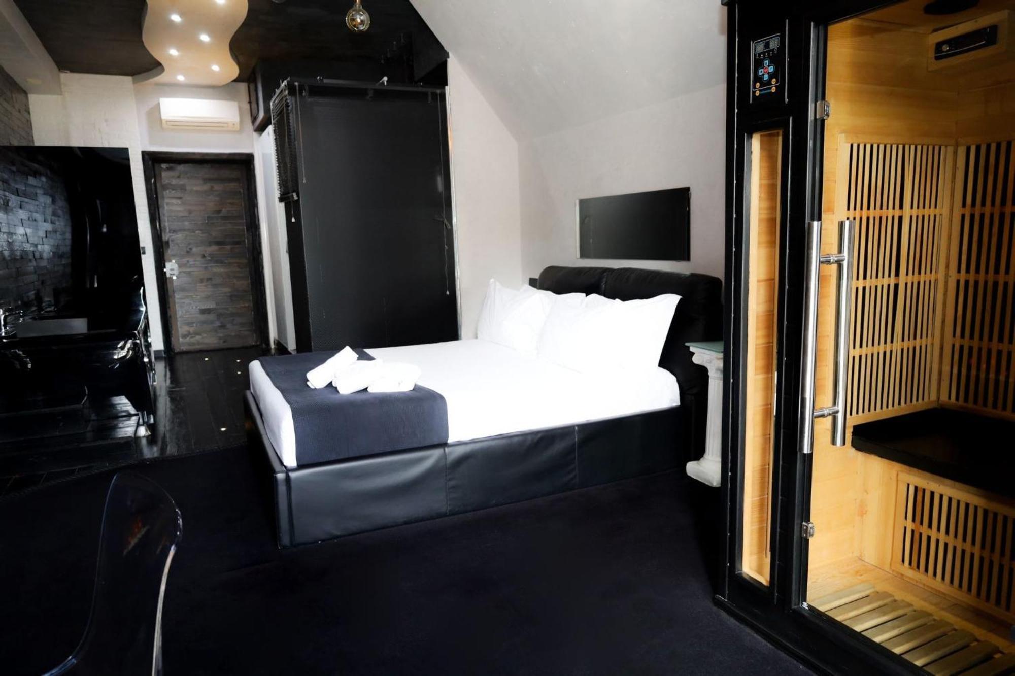 Bed and Breakfast Covo Degli Angioini Napoli Esterno foto