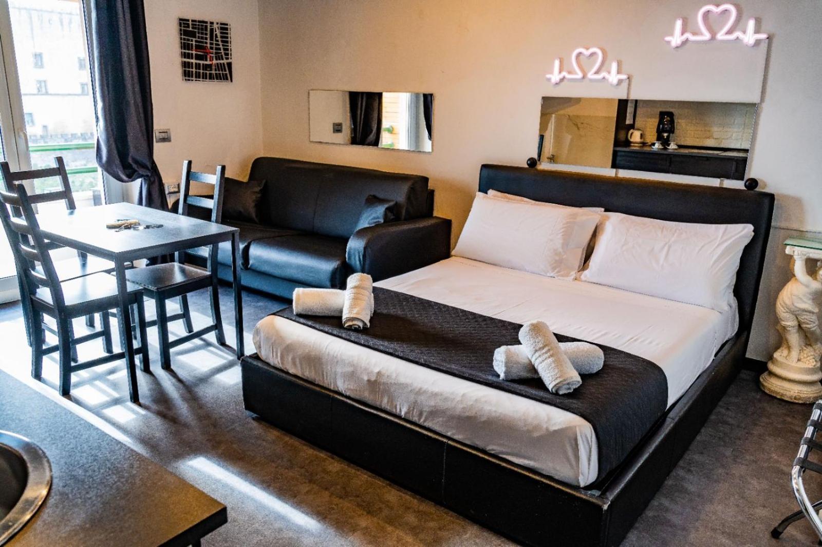 Bed and Breakfast Covo Degli Angioini Napoli Esterno foto